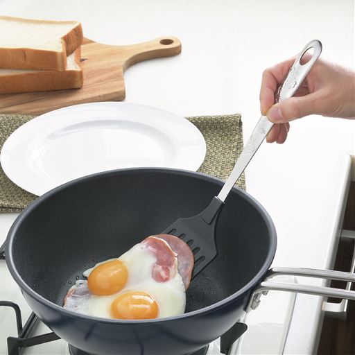 焦げつきにくいフッ素加工