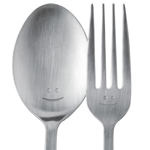 金属加工で有名な新潟県燕三条製。手になじむ滑らかで 燕三条優しいライン、使い心地にこだわりました。