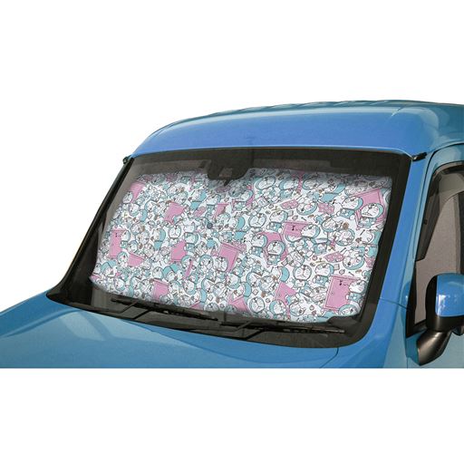 強い日差しをシャットアウト! 目隠し用のフロントカーテン代わりにも、駐車場で車を探す目印としても!