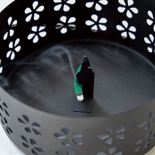 短くなった線香や折れた線香も使える