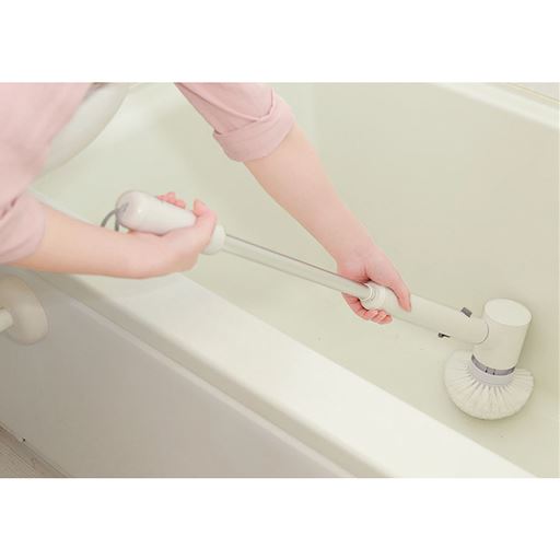 かがまず軽い力でお風呂掃除 !※イメージ
