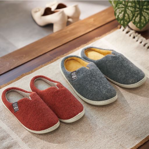 (左から) オレンジ M・グレー L<br>内側はマイクロファイバー素材でぬくぬく気持ちいい♪