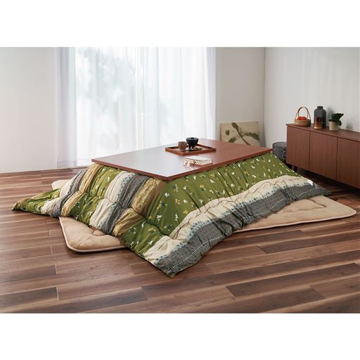 グリーン(長方形L)<br>和風うさぎ柄で和みと癒しの空間に。