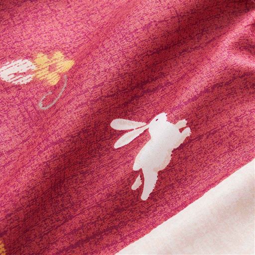 生地拡大(ピンク)<br>うさぎ柄がアクセント。