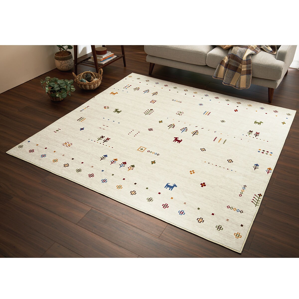 モケット風ラグ(ギャッベ柄) - インテリアの通販ならセシール(cecile)