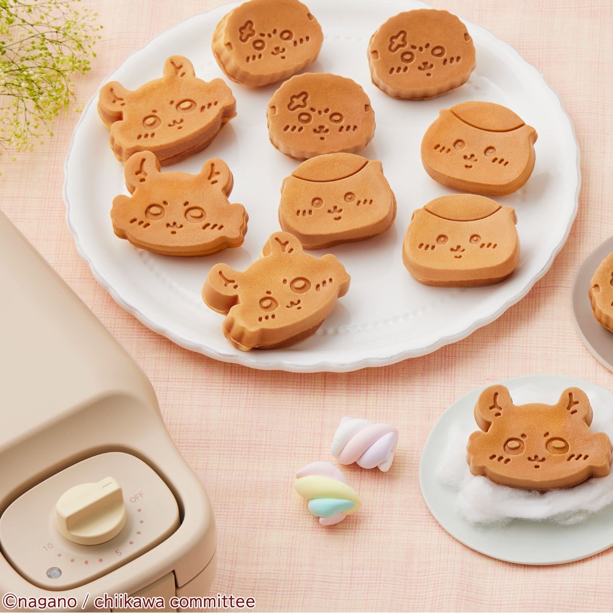 新品未開封　ちいかわ マルチサンドメーカー❤️別売ケーキ用プレート　セット売り 商品情報：こんがりきゃらマルチサンドメーカーケーキ用プレート
