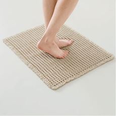 さらりと気持ちいいワッフルバスマット