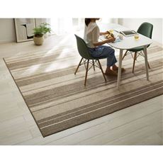 汚れてもお手入れしやすいダイニングラグ(防汚)