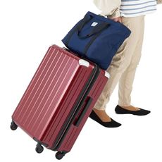 コンパクトに畳めるキャリーオンバッグ