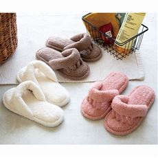 ふんわりパイルの低反発5本指スリッパ