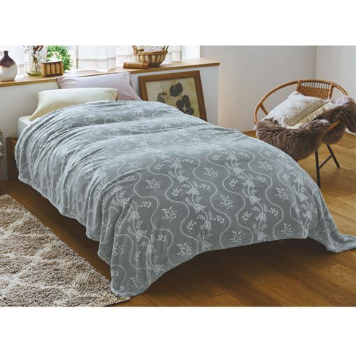 羽毛布団の上に掛ける毛布