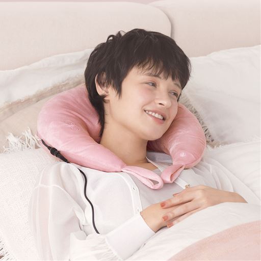 ホットネックマッサージピロー