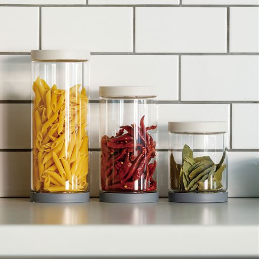 古いものから使える保存容器(補充改革)