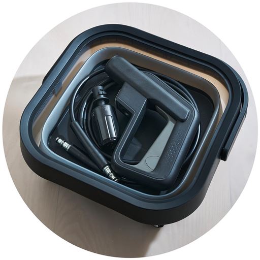 バケツにパーツをコンパクト収納