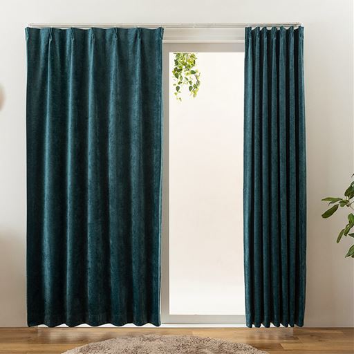 ダークグリーン