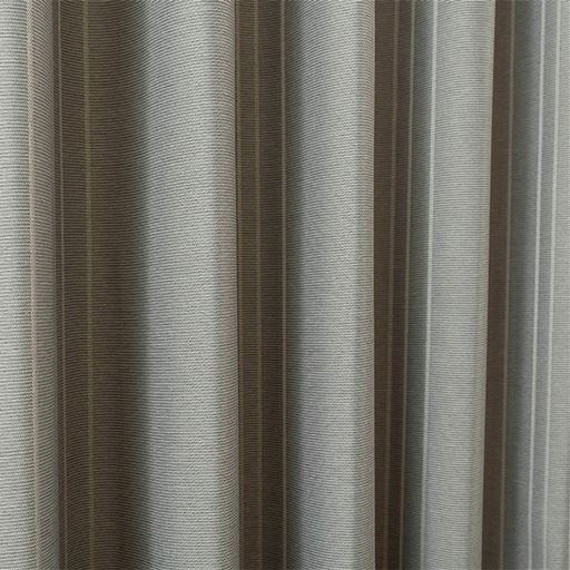 ライトグレー<br>シンプルなストライプ柄でスタイリッシュな雰囲気に。