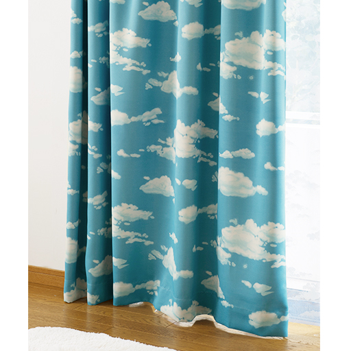 ブルー<br>ふわふわ浮かぶ雲がお部屋のアクセントに。