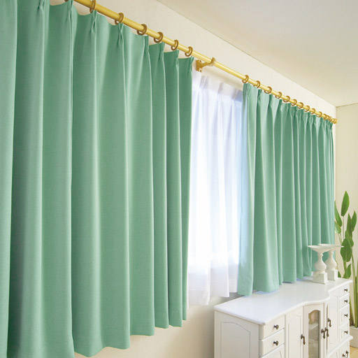 ディープグリーン【幅広の窓にも】<br>幅200×丈135cm(2枚使用)