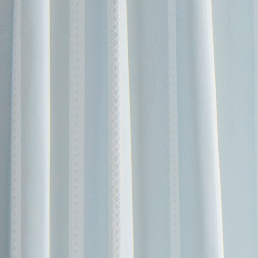 生地拡大(ブルー)<br>シンプルな無地カラーにオフホワイトのレース風ストライプが入っています。