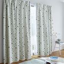 〔形〕カジュアルプリント遮光カーテン（森のリス）