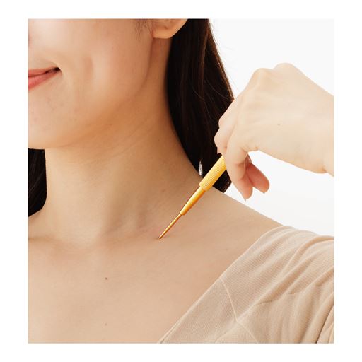 鎖骨に<br><br>※使用イメージ