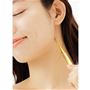 隙間時間で押して、ほぐす(※1)!指圧代用器<br><br>※使用イメージ ※1筋肉のこりをほぐすこと