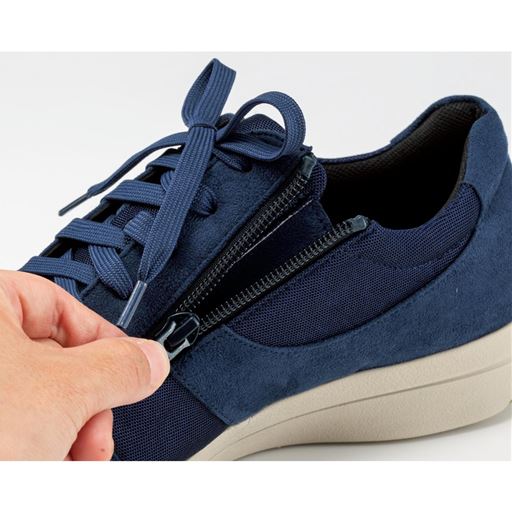 サイドファスナーで脱ぎ履きらくらく