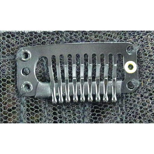 前に装着ピン付き。しっかり固定できます。