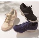 あとりえＯＫＡＤＡ５Ｅ軽量ラインデザインスニーカー