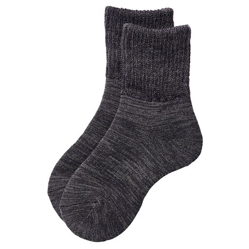 チャコールグレー