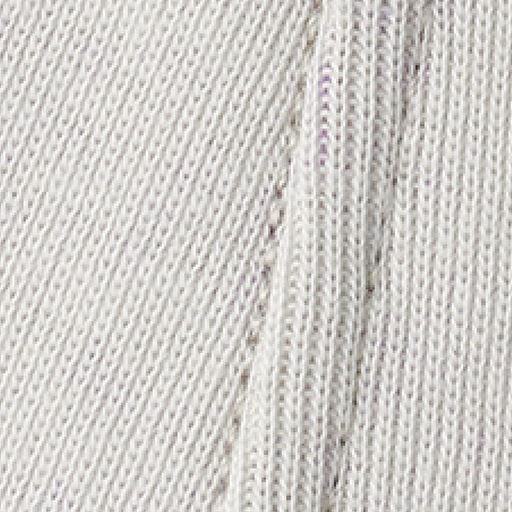 脇は縫い代を外側にして肌に当たらない仕様に。 (肌側)