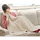 願いを込めたもこもこボアのブランケット