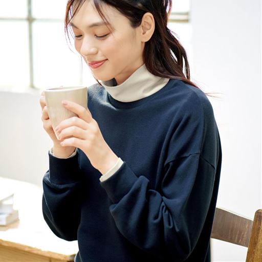 ネイビー