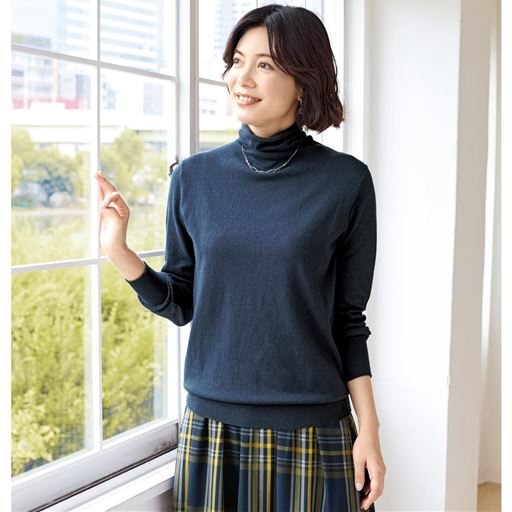 ルーズネックニットプルオーバー