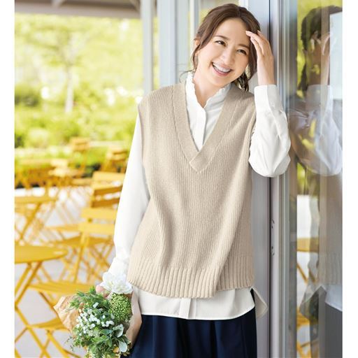 ミニスパンコールニットベスト