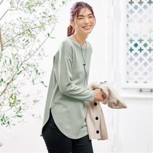 なめらかラウンドヘム長袖Tシャツ(綿100%・洗濯機OK)