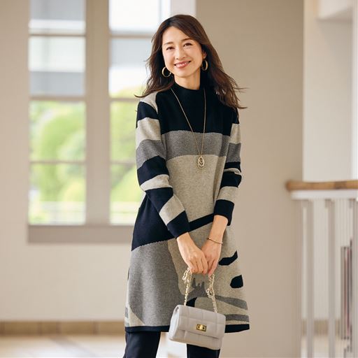 ベージュ系<br>※アクセサリーは商品に含まれません。