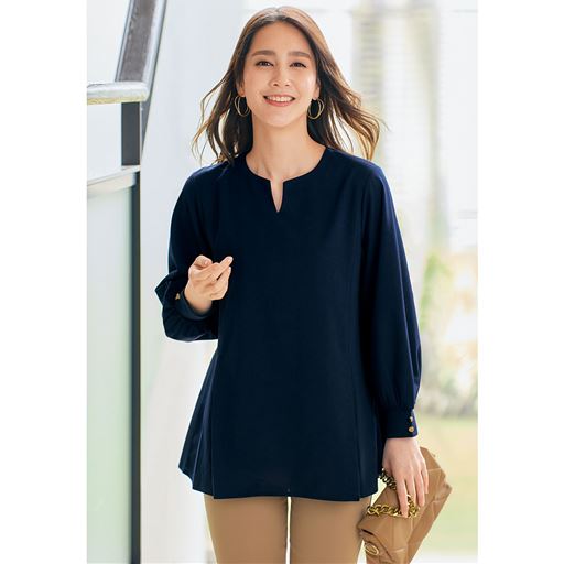 タックペプラムデザインTブラウス