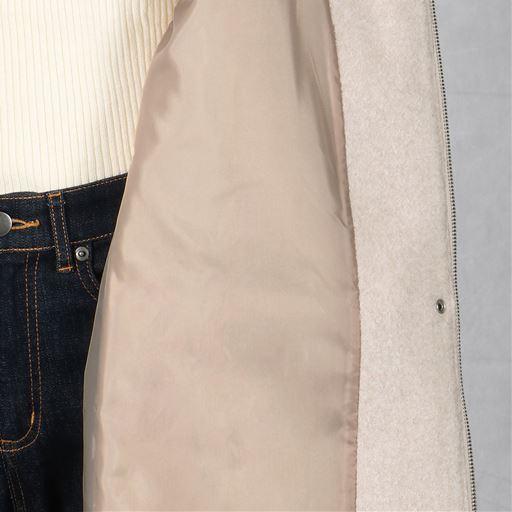 裏地は表地と同色系