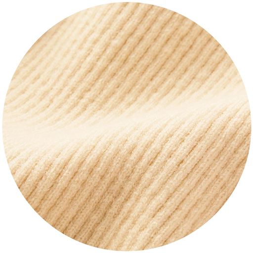 オフホワイト 生地アップ