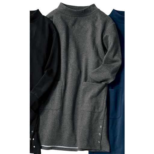 チャコールグレー