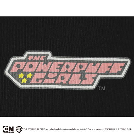 胸元にシンプルなロゴをプリント。どんなボトムスでも合わせやすい!