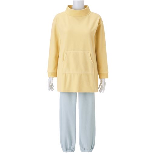 クリームイエロー(パンツ:ライトグレー)