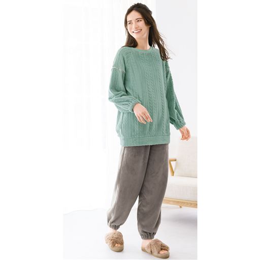 ケーブル柄フリースのゆったりTタイプパジャマ