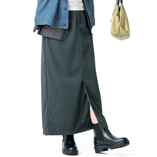 チャコールブラウン