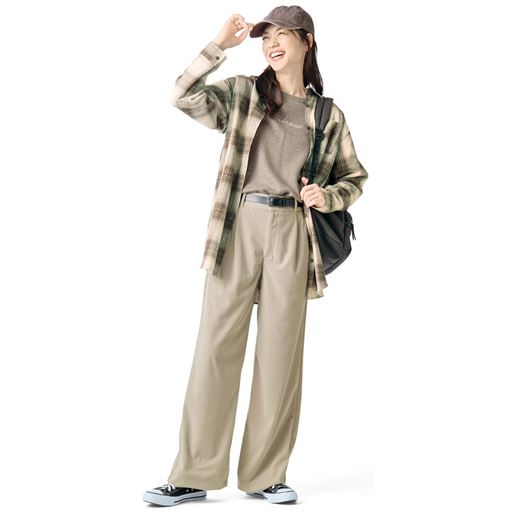 アイボリベージュ コーディネート例