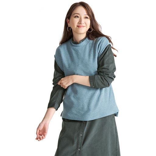 フェードブルー ベストのみのコーディネート例