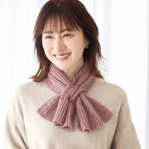 通すだけ華やかニットマフラー