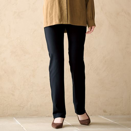 ハイテンション ストレートパンツ/ぐ~んと伸びて膝も出にくい(美脚パンツ・全方向ストレッチ・洗濯機OK・日本製生地・UVカット)