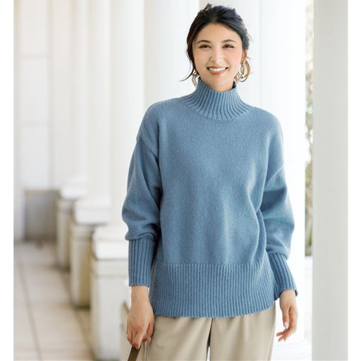 オフタートルニットプルオーバー